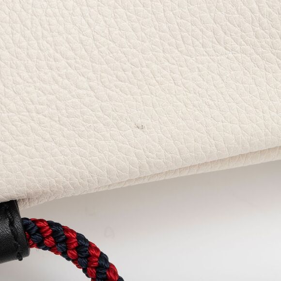 Gucci Leather Logo Drawstring Backpack - Picture 13 of 15